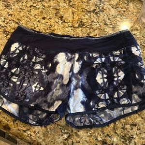 vintage lululemon navy and white tie dye shorts